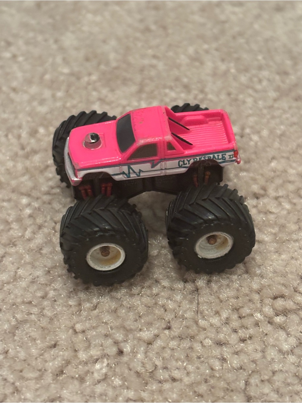 Vintage Galoob Micro Machines Clydesdale II Mini Pink Monster Truck Tuff Trax